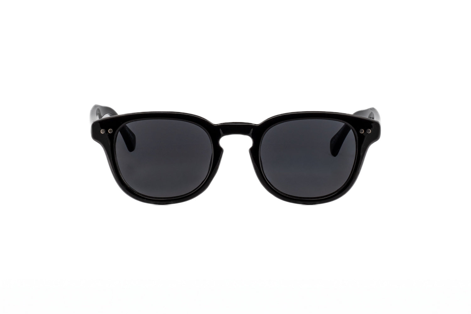 Arlo by Bolero Eyewear rounded square sunglasses in black with UV-protective smoke lenses front angle view