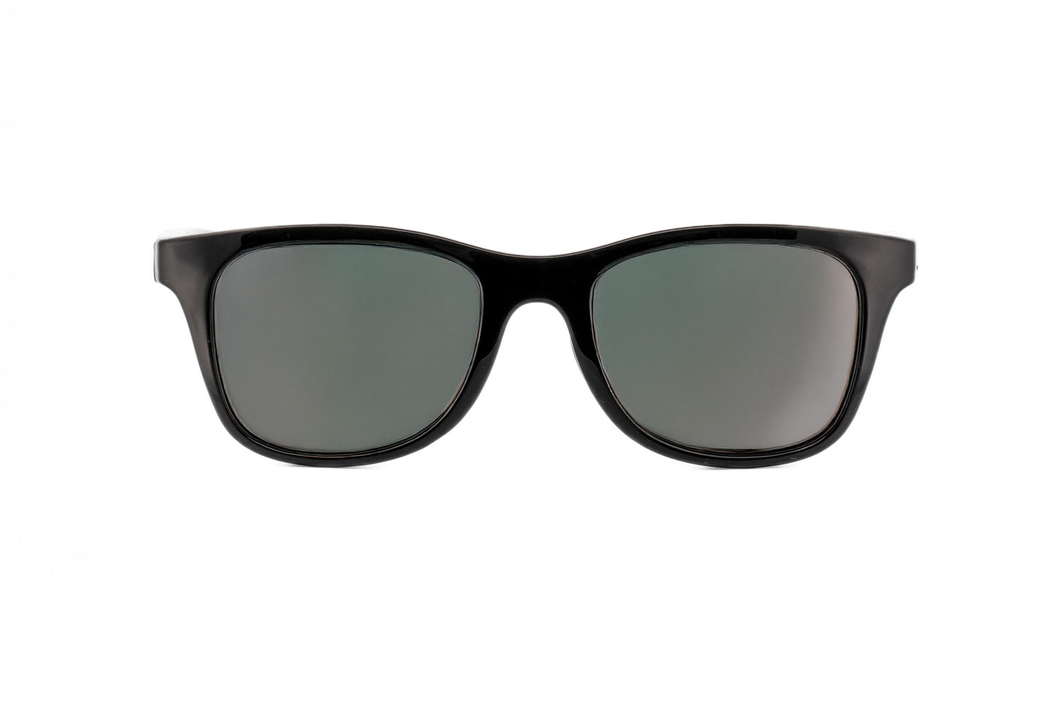 Luxor polarized sunglasses in black frame with silver mirror lenses – sporty wraparound design by Bolero Eyewear
front angle view