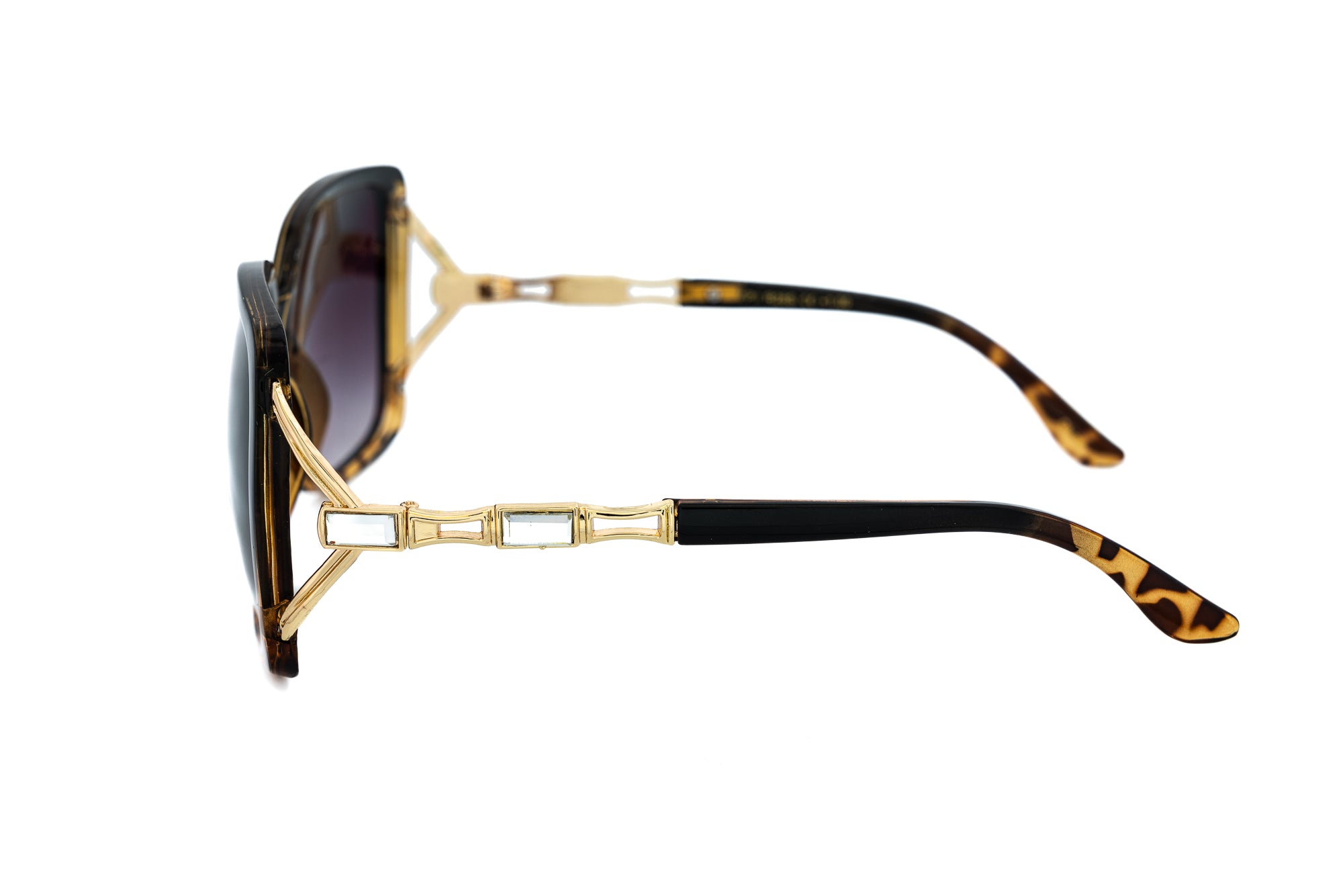 Bolero Eyewear Maravelle oversized tortoiseshell sun reader sunglasses with tinted lenses side angle view