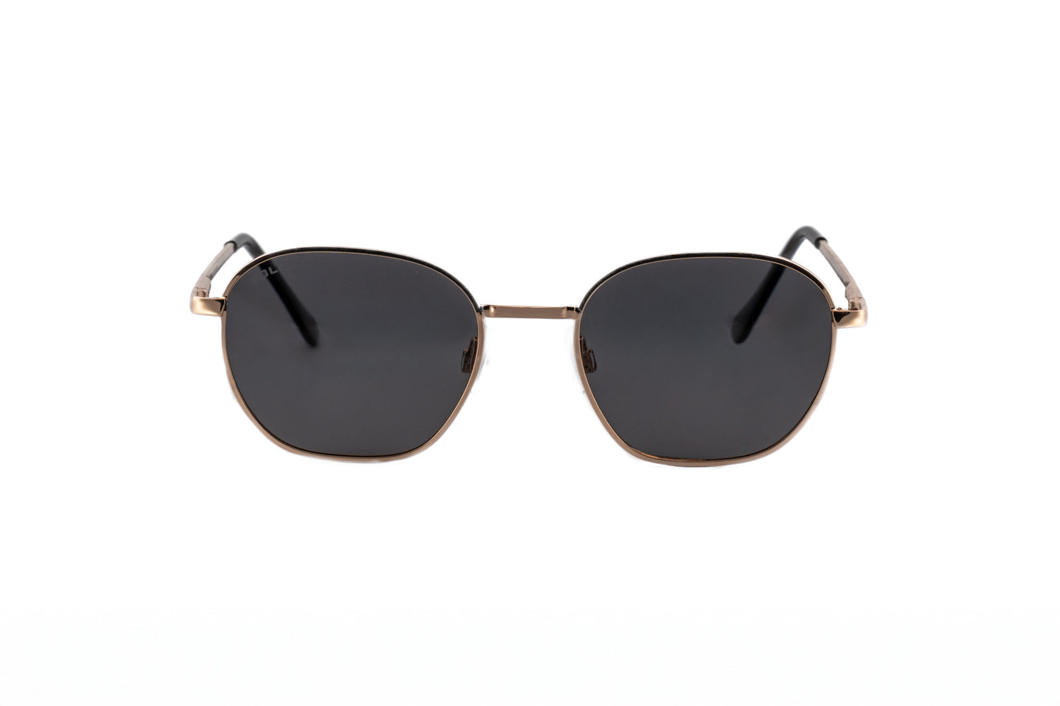 Onyx by Bolero Eyewear gold metal round sunglasses with polarized smoke UV lenses front angle view
