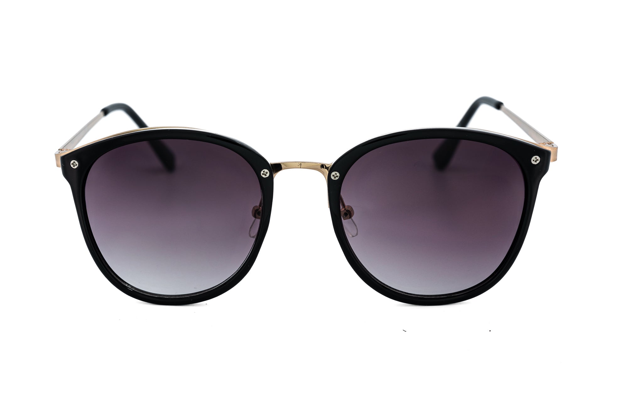 Soraya by Bolero Eyewear Black sunglasses with rounded silhouette and slim metal temples front angle view